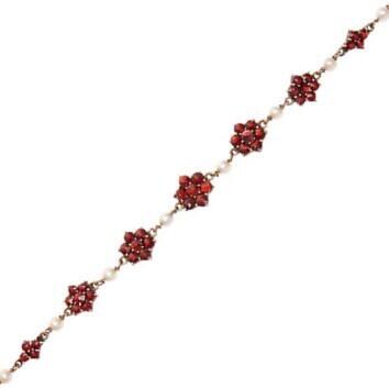 9ct Garnet and Pearl Bracelet *