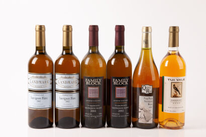 Twelve bottles of New Zealand and Australian Sauvignon blanc in one lot