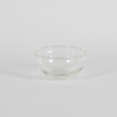 An Art Glass Bowl