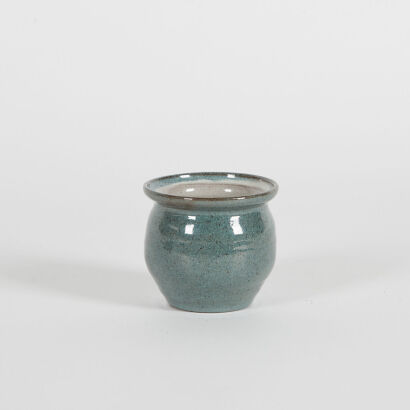 An Elizabeth Lissaman Small Potter Vase