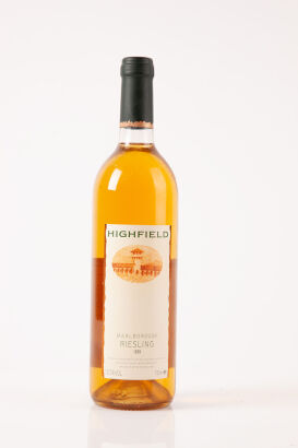 (1) 1999 Highfield Riesling, Marlborough