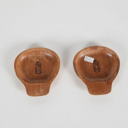 A Pair of Vintage NZ Woodcraft Dishes