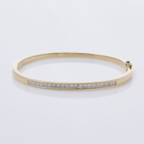 18ct Yellow Gold Princess cut Diamond Bangle