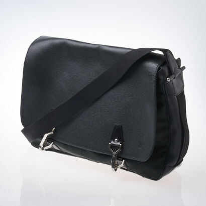 Louis Vuitton Taiga Dersou Messenger Bag