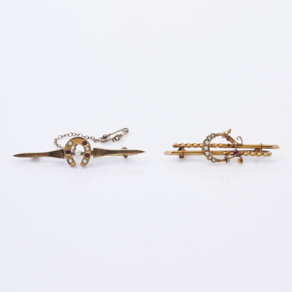 Collection of Two 15ct Yellow Gold Vintage Bar Brooches