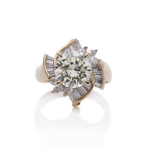 18ct Yellow Gold Diamond Ring 2.90ct