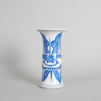 A Chinese Qing-Dynasty KangXi Period Blue and White Beaker Vase (Gu)