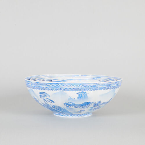 A Set of Chinese 20th Century Blue and White Thin-Clay 'Dragon' Lobed Bowls