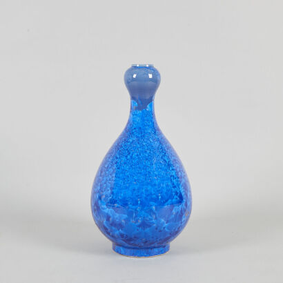 A Large Chinese 20th Century Blue-Glazed Crystalline Flambe-Glaze Garlic-Mouth Vase(Jingdezhen Zhi Mark)