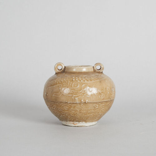 A Chinese Song/Yuan Dynasty Longquan Pot carved with dragon