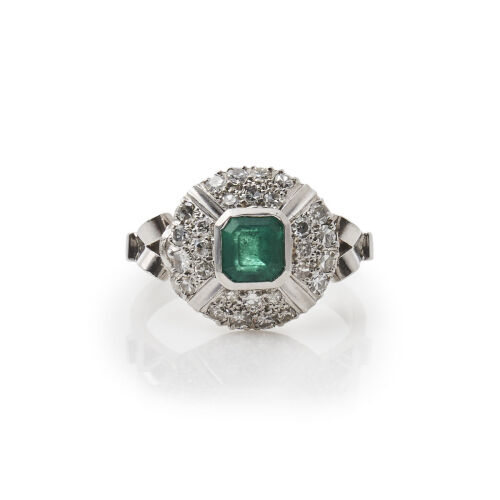 Emerald and Diamond Cluster ring in 18ct White Gold