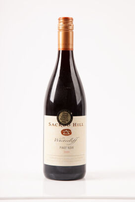 (1) 2004 Sacred Hill Whitecliff Pinot Noir, Marlborough
