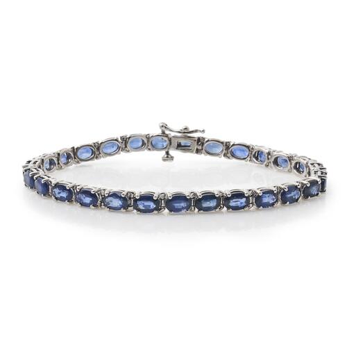 13ct White Gold Sapphire Bracelet totalling 14.04cts