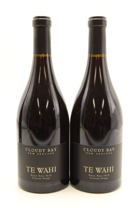 (2) 2018 Cloudy Bay Te Wahi Pinot Noir, Central Otago