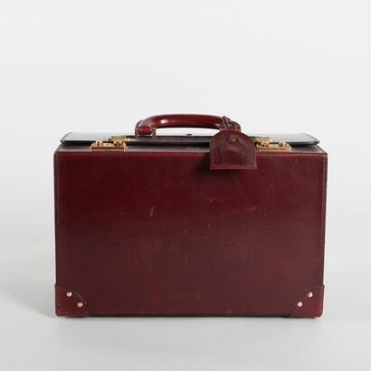 A Vintage Estesnne Aigner Red Leather Make-Up Travel Bag