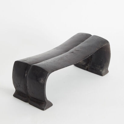 A Kali Hahapo Headrest, Tonga