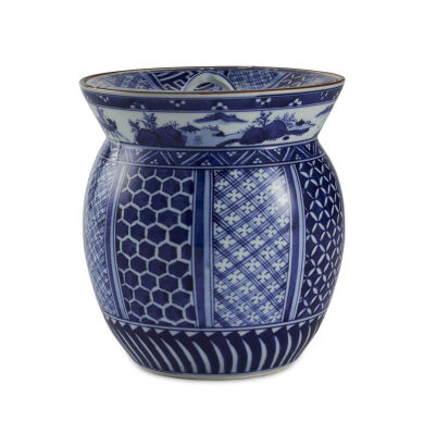 A Japanese Blue and White Porcelain Jar with Lid