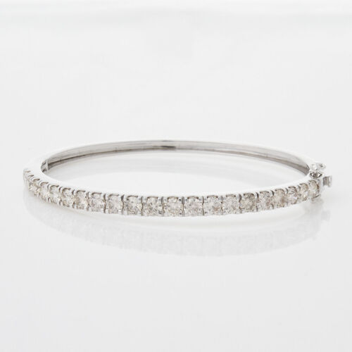 10ct White Gold 5ct TDW Diamond Bangle