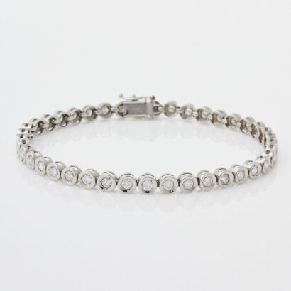 Platinum Diamond Tennis Bracelet