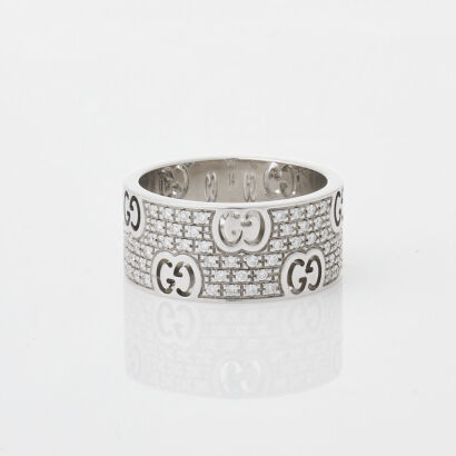 Gucci 18ct White Gold Diamond GG Stardust Ring