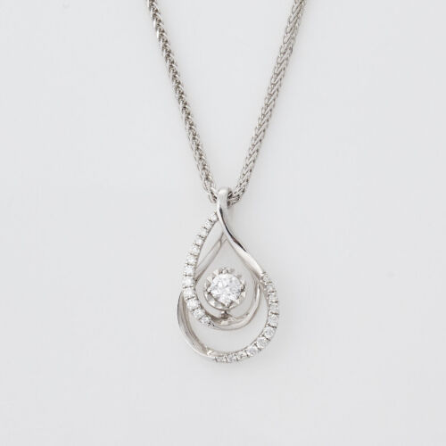 18ct White Gold Diamond Pendant