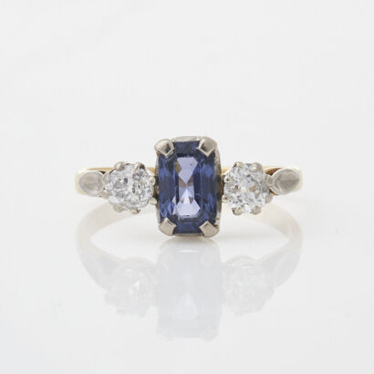 18ct Yellow Gold Vintage Spinel and Diamond Ring