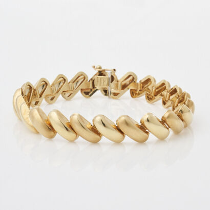 18ct Yellow Gold, Stamped fancy link bracelet