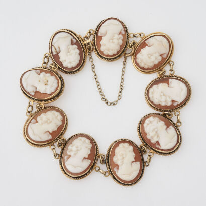 18ct Yellow Gold Vintage Cameo Bracelet