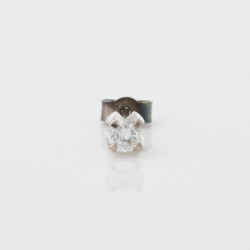 18ct White Gold Single Diamond Stud .18ct