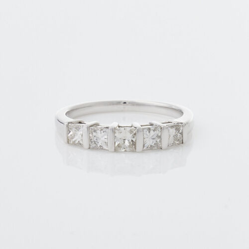 9ct White Gold Diamond Ring