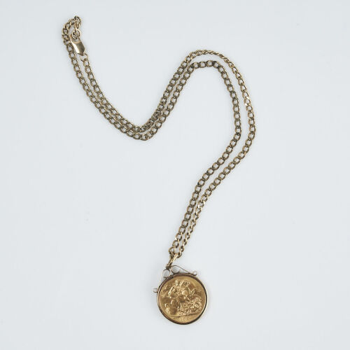 A Gold Sovereign Pendant