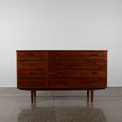 An Otto Larsen Mid Century Eight Drawer