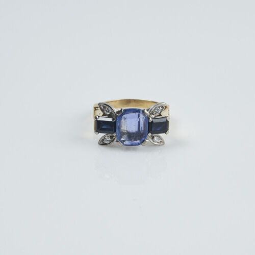 18ct Sapphire and Diamond Ring