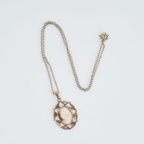 9ct Gold Cameo Pendant