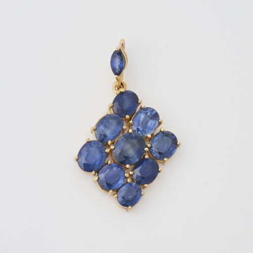 22ct Yellow Gold, Ceylon Sapphire Pendant of 13.80cts