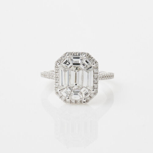 18ct White Gold, Diamond Cluster Ring of 2.38cts TDW