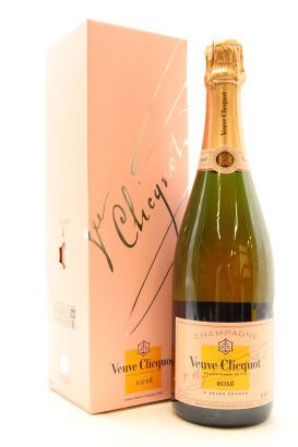 (1) NV Veuve Clicquot Ponsardin Brut Rose, Champagne (GB)