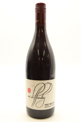 (1) 2008 Mt. Difficulty Pinot Noir, Bannockburn