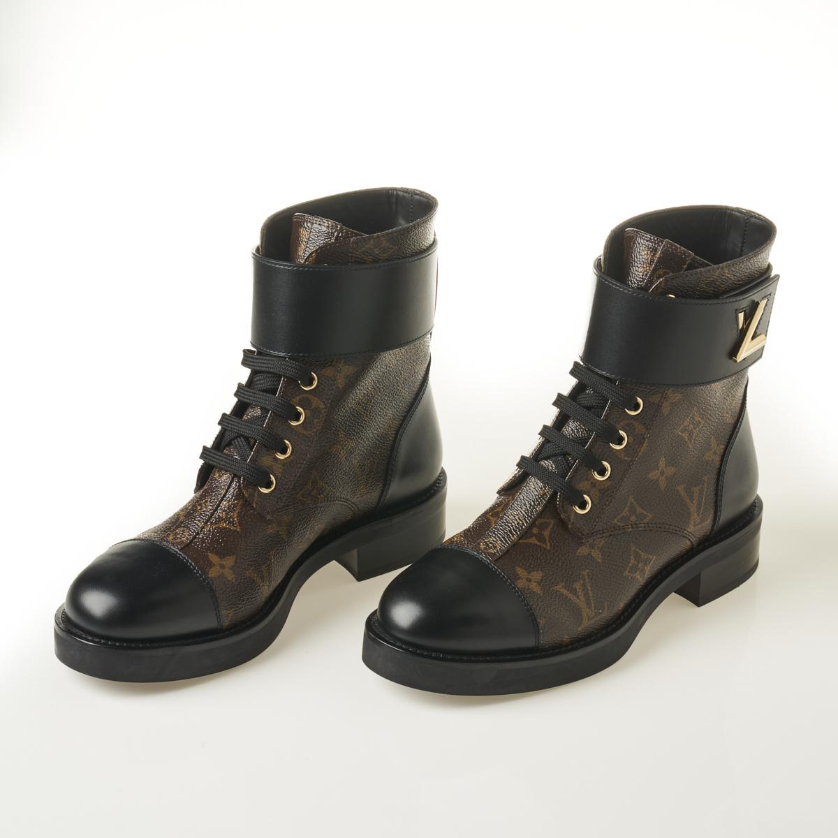 Louis Vuitton Monogram Womens Flat Boots