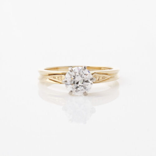 A 1.23ct Round Brilliant cut Diamond Solitaire ring