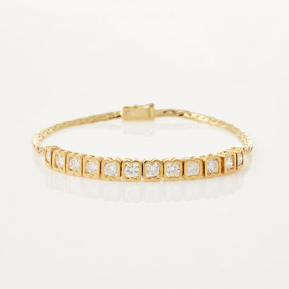 18ct Yellow Gold, Vintage, Diamond Bracelet with .96cts TDW