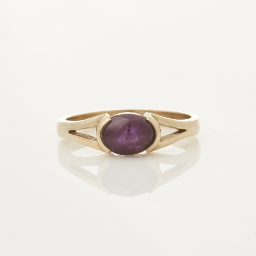 9ct Yellow Gold, Star Ruby Ring
