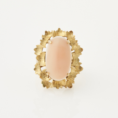 9ct Yellow Gold Coral Vintage Ring