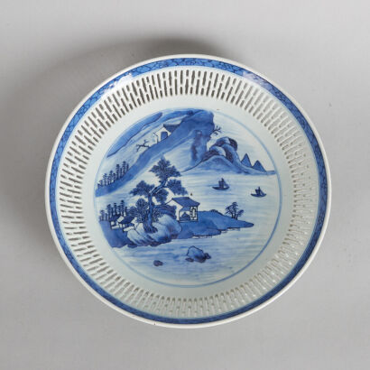 A Chinese Mid Qing Dynasty Blue and White 'Landscape' Reticulated Dish(Daoguang Nian Zhi Mark)