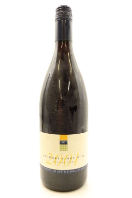 (1) 2001 Neudorf Moutere Pinot Noir, Nelson [JR17]