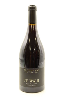 (1) 2017 Cloudy Bay Te Wahi Pinot Noir, Central Otago