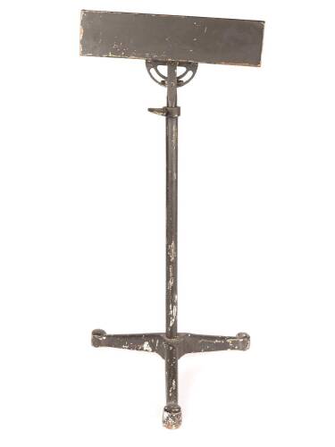 A Magician's Box Top Stand Table