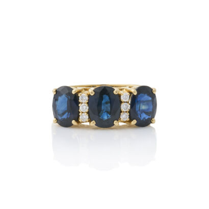 Vintage, 18ct Yellow Gold, 4.43cts Sapphire and Diamond Ring