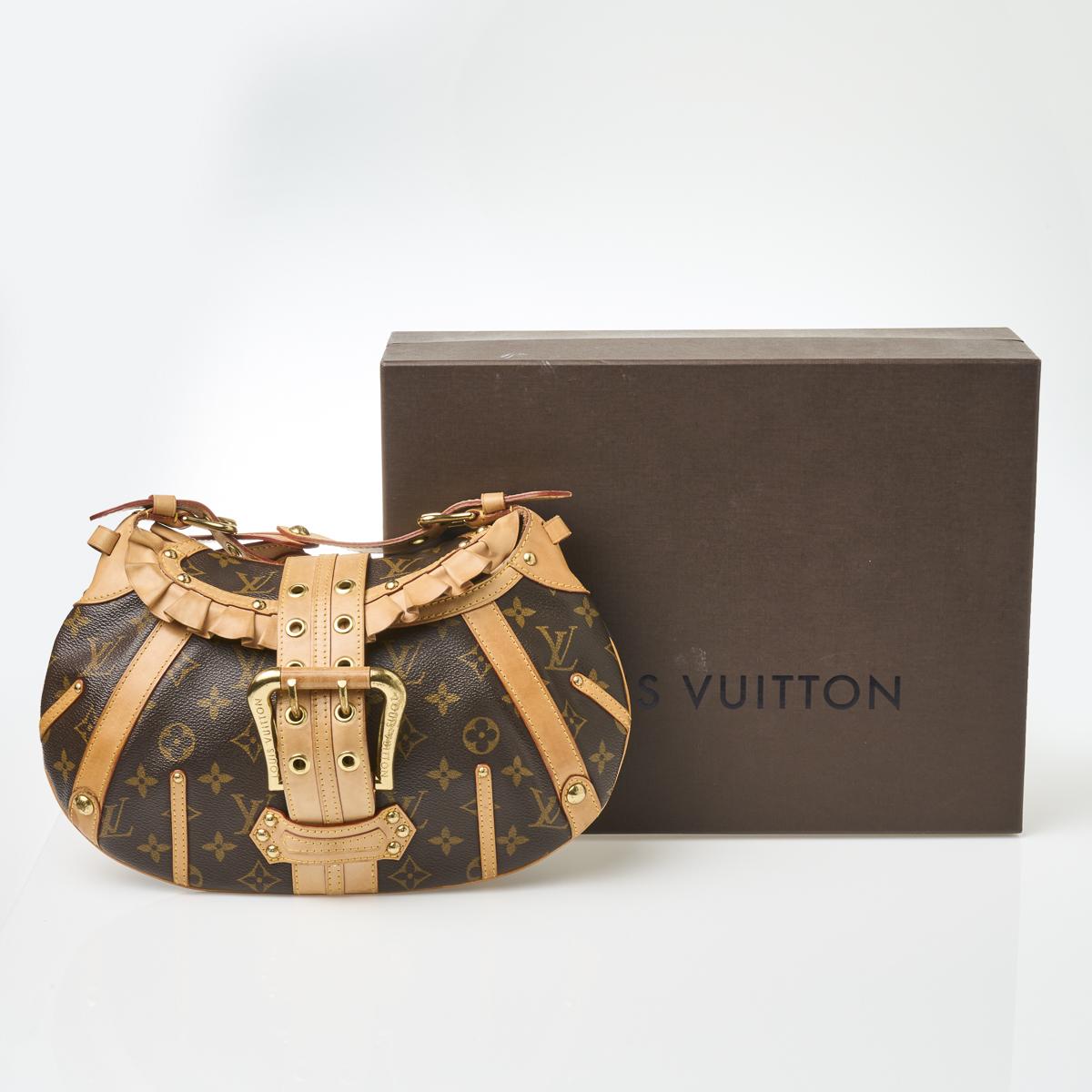 Sold at Auction: Louis Vuitton, LOUIS VUITTON shoulder bag LEONOR