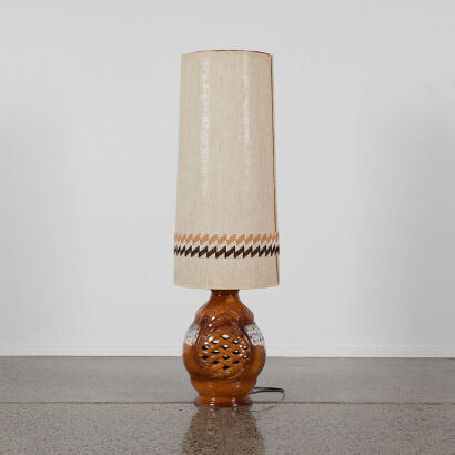 A Ceramic 1970'S Table Lamp And Shade